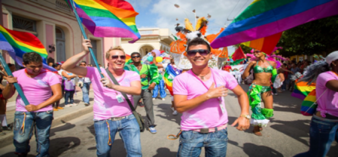 Tổ chức sự kiện cho cộng đồng LGBT