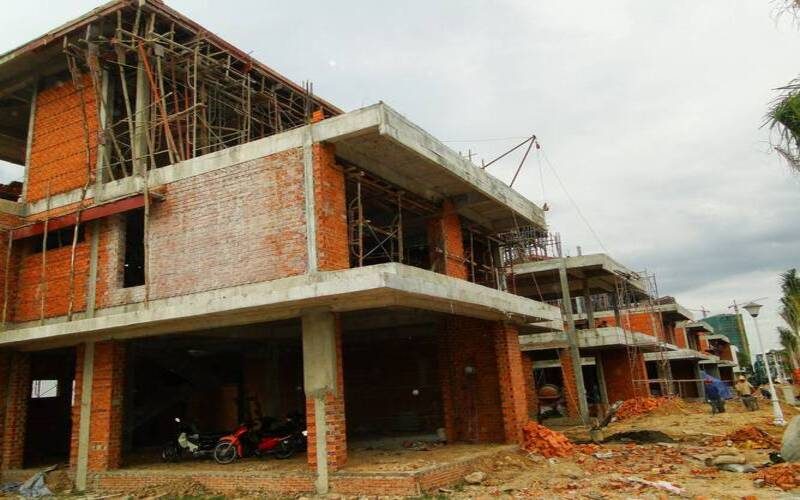 Xây dựng ảnh hưởng nhà liền kề – Các vướng mắc thường gặp